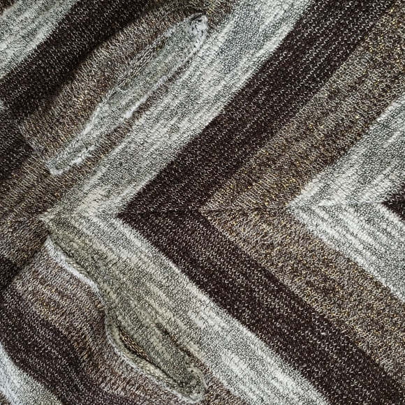 Knox Rose V Neck Sharkbite Hem Pullover Gray Brown Gold Stripe  Sweater Small - Picture 4 of 8